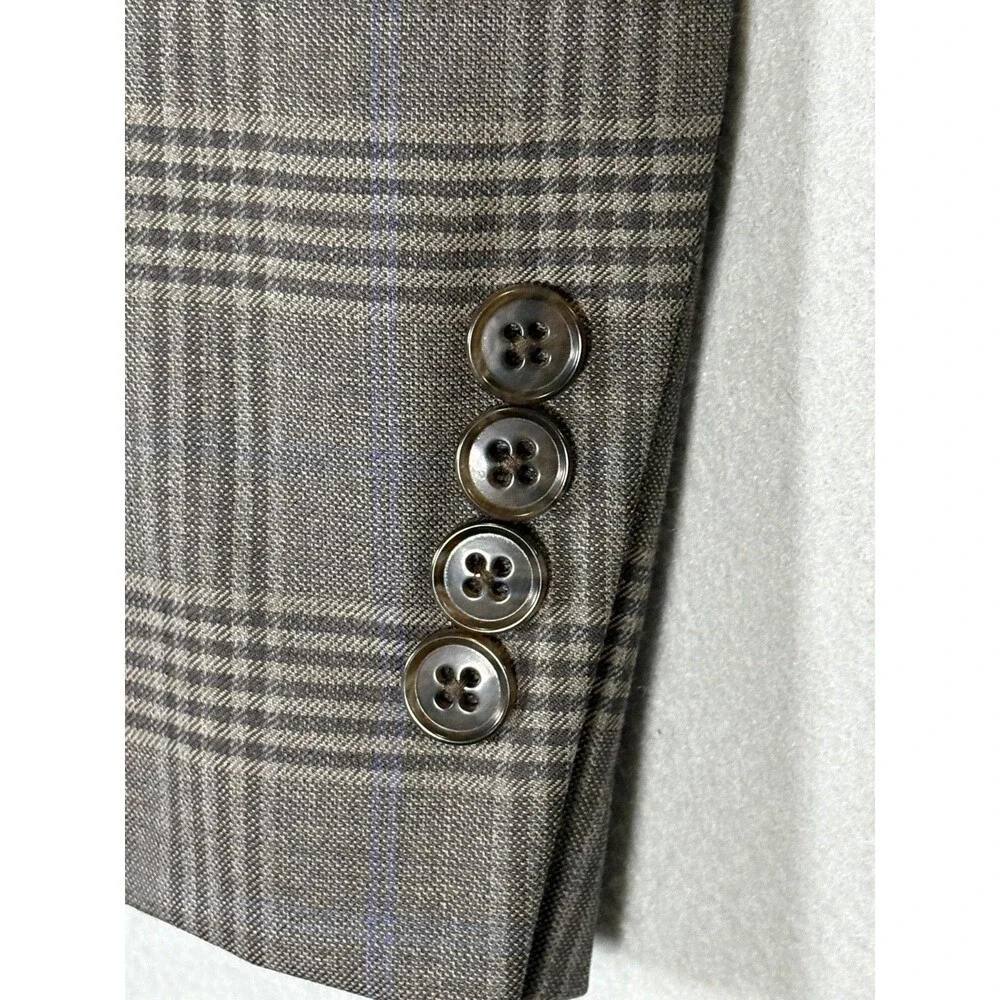 Jos A Bank Blazer Mens 44R Gray Windowpane Tailored Fit Wool Sportscoat